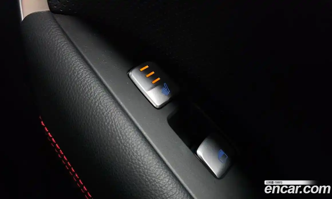 Genesis G70 2018 2.0 Автомат в Москве № 289655, фото 20