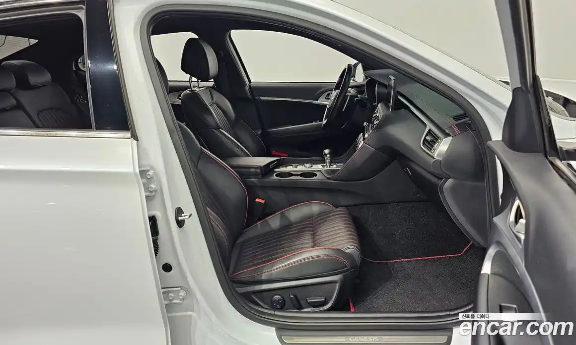 Genesis G70 2018 2.0 Автомат в Москве № 289655, фото 3