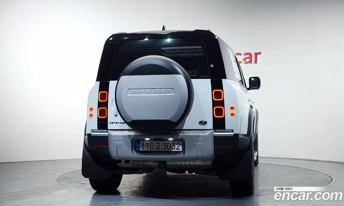 Land Rover Defender 2022 3.0 Автомат в Москве № 297977, фото 17