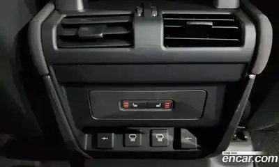 Land Rover Defender 2022 3.0 Автомат в Москве № 297977, миниатюра 2