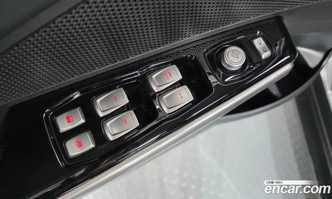 SsangYong TIBOLI 2016 1.6 Автомат в Москве № 310491, фото 14