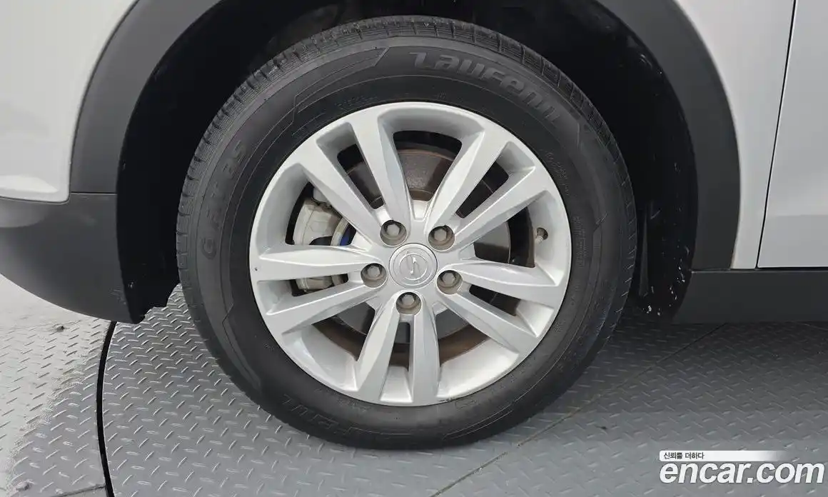 SsangYong TIBOLI 2016 1.6 Автомат в Москве № 310491, фото 10