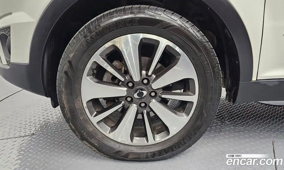 SsangYong Korando 2015 2.0 Автомат в Москве № 31496, фото 13