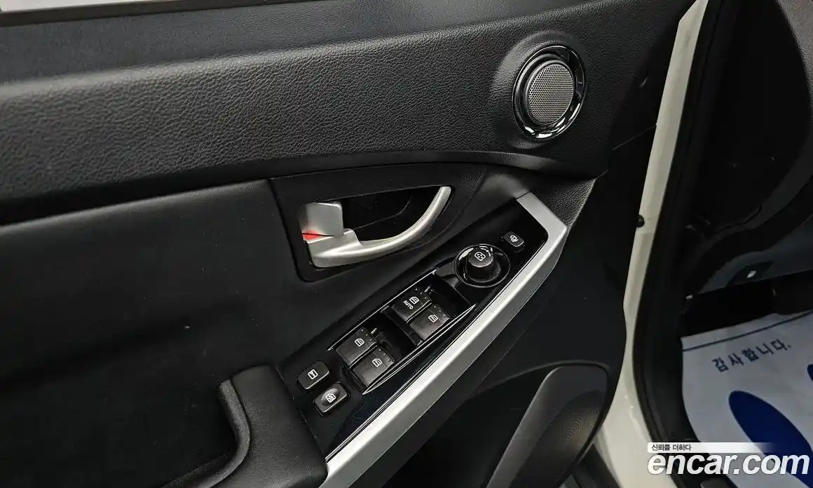 SsangYong Korando 2015 2.0 Автомат в Москве № 31496, фото 20