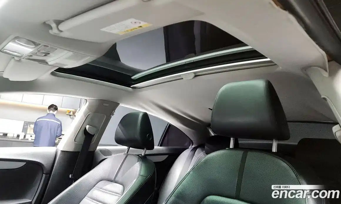 Volkswagen CC 2010 2.0 Автомат в Москве № 318036, фото 14