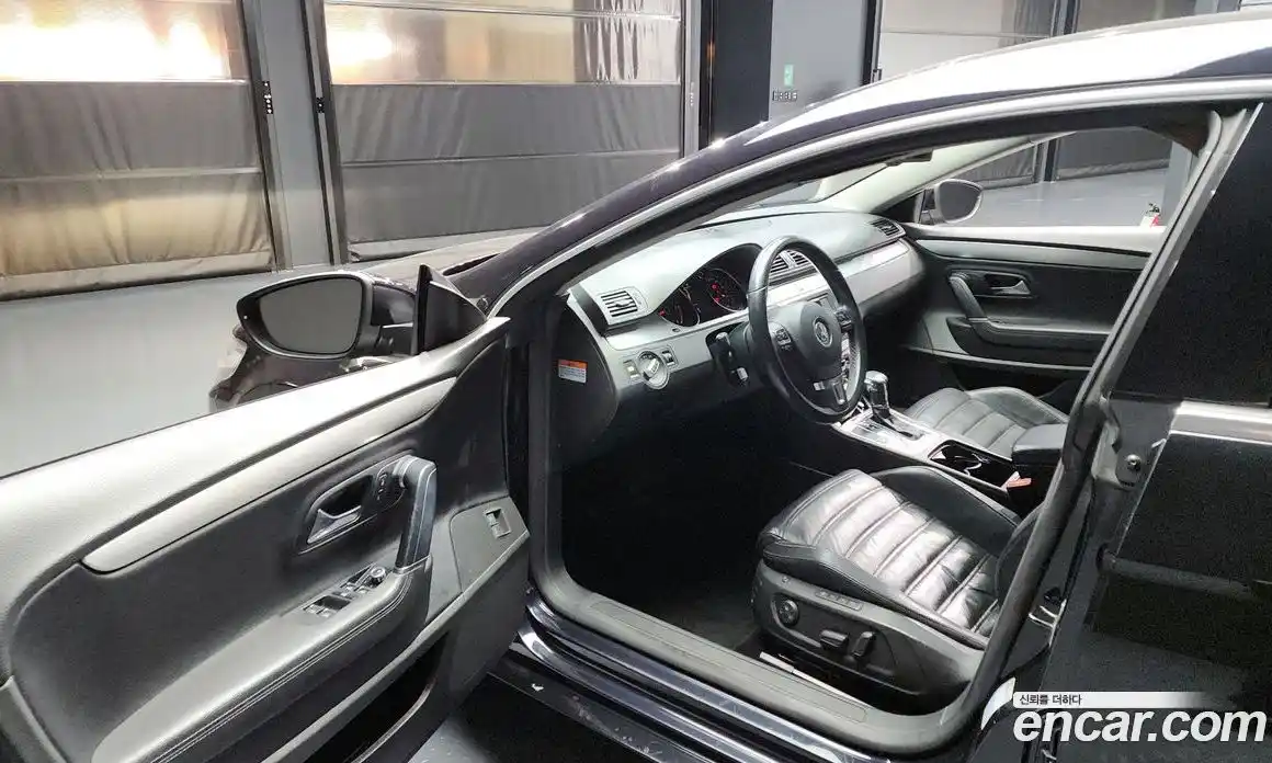 Volkswagen CC 2010 2.0 Автомат в Москве № 318036, фото 20
