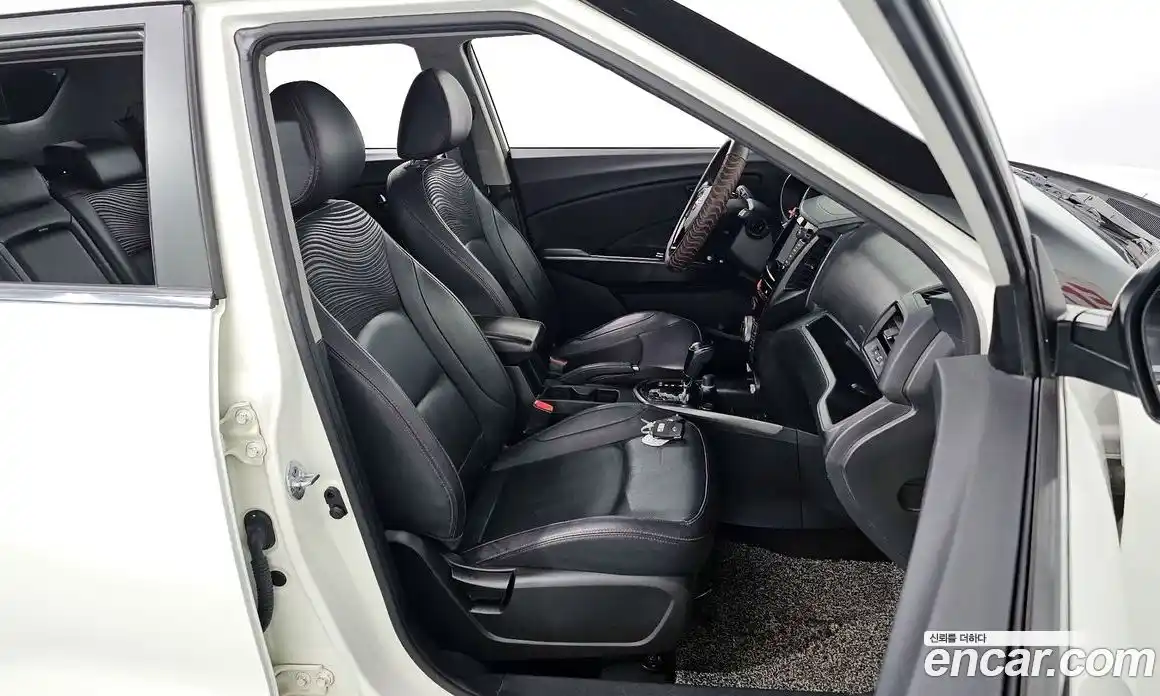 SsangYong TIBOLI 2016 1.6 Автомат в Москве № 32586, фото 17