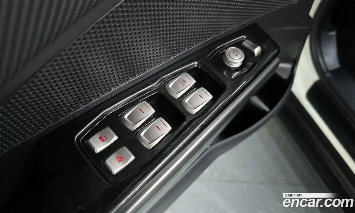 SsangYong TIBOLI 2016 1.6 Автомат в Москве № 32636, фото 20