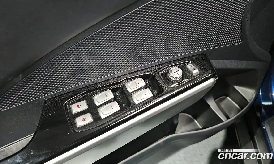 SsangYong TIBOLI 2016 1.6 Автомат в Москве № 32643, фото 18