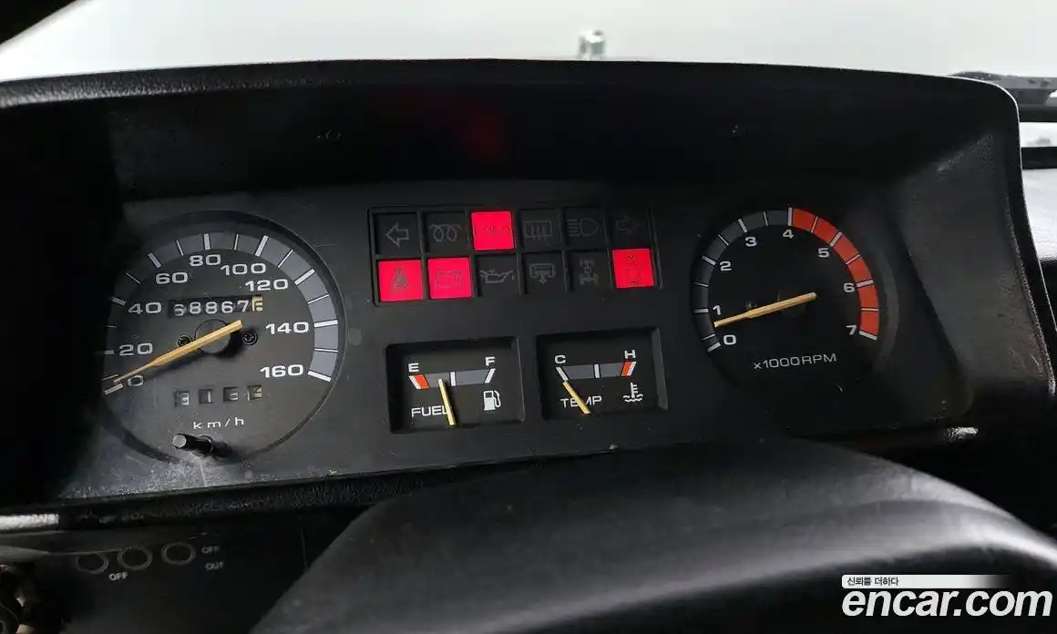 SsangYong Korando 1992 2.2 Механическая в Москве № 33202, фото 13