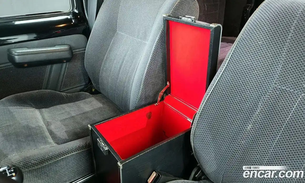 SsangYong Korando 1992 2.2 Механическая в Москве № 33202, фото 10