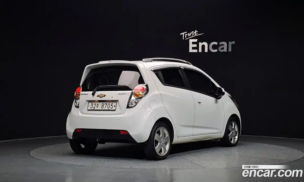 Chevrolet Matiz 2011 1.0 Автомат в Москве № 332156, фото 8