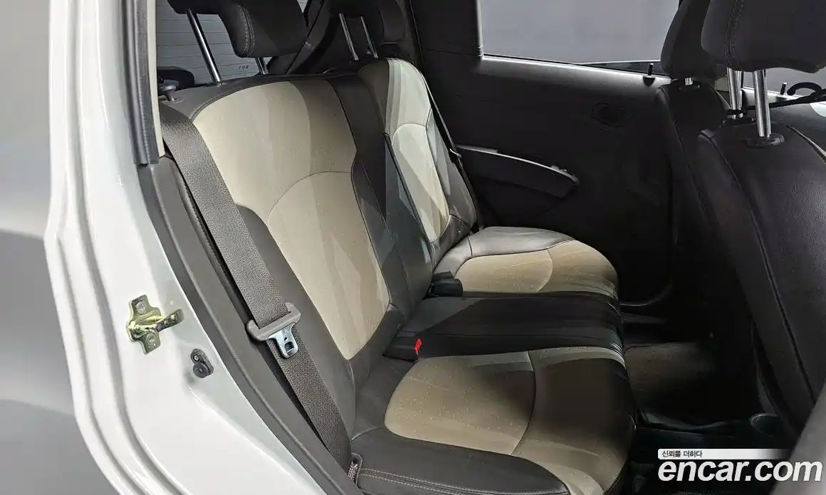 Chevrolet Matiz 2011 1.0 Автомат в Москве № 332156, фото 9