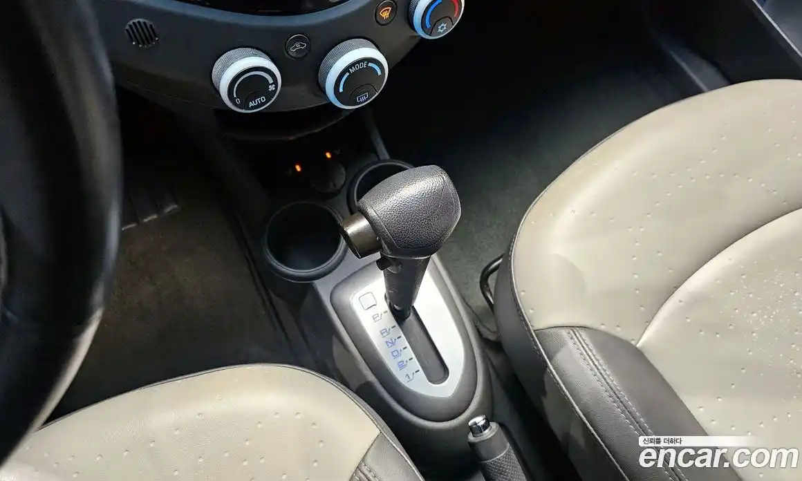 Chevrolet Matiz 2011 1.0 Автомат в Москве № 332156, фото 10