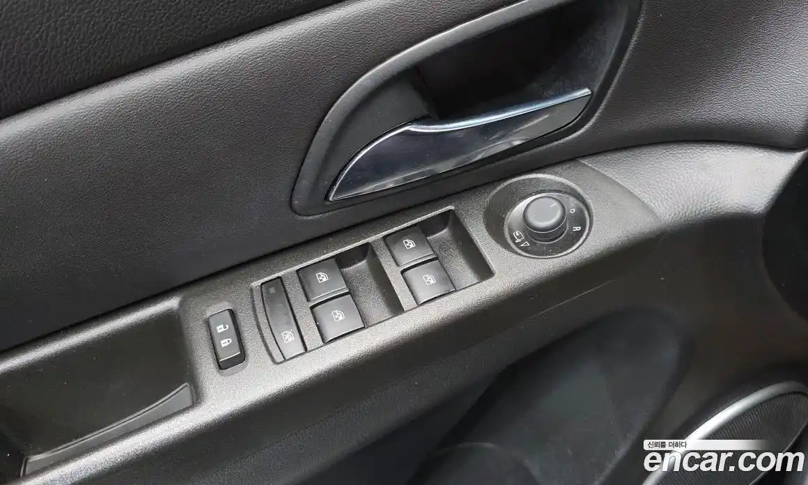 Chevrolet Cruze 2015 1.4 Автомат в Москве № 332681, фото 6