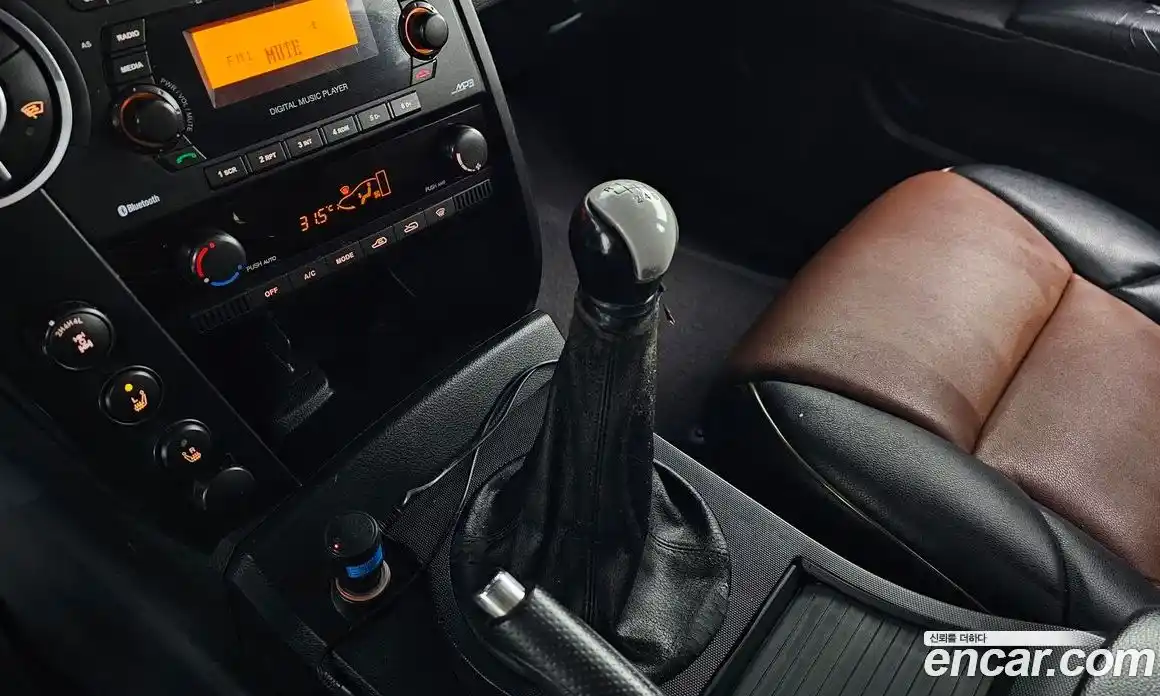 SsangYong Korando 2012 2.0 Механическая в Москве № 33762, фото 11