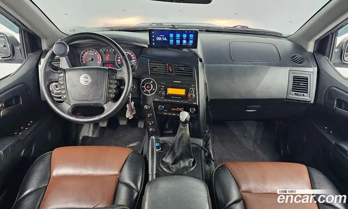 SsangYong Korando 2012 2.0 Механическая в Москве № 33762, фото 15