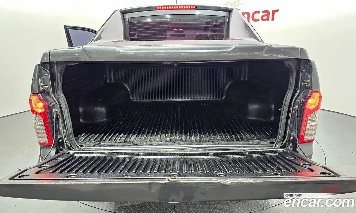 SsangYong Korando 2012 2.0 Механическая в Москве № 33762, фото 18