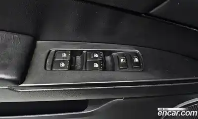 SsangYong Korando 2012 2.0 Механическая в Москве № 33762, миниатюра 4