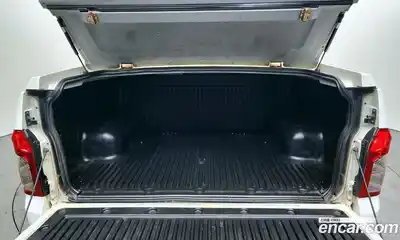 SsangYong Korando 2014 2.0 Автомат в Москве № 34292, миниатюра 11