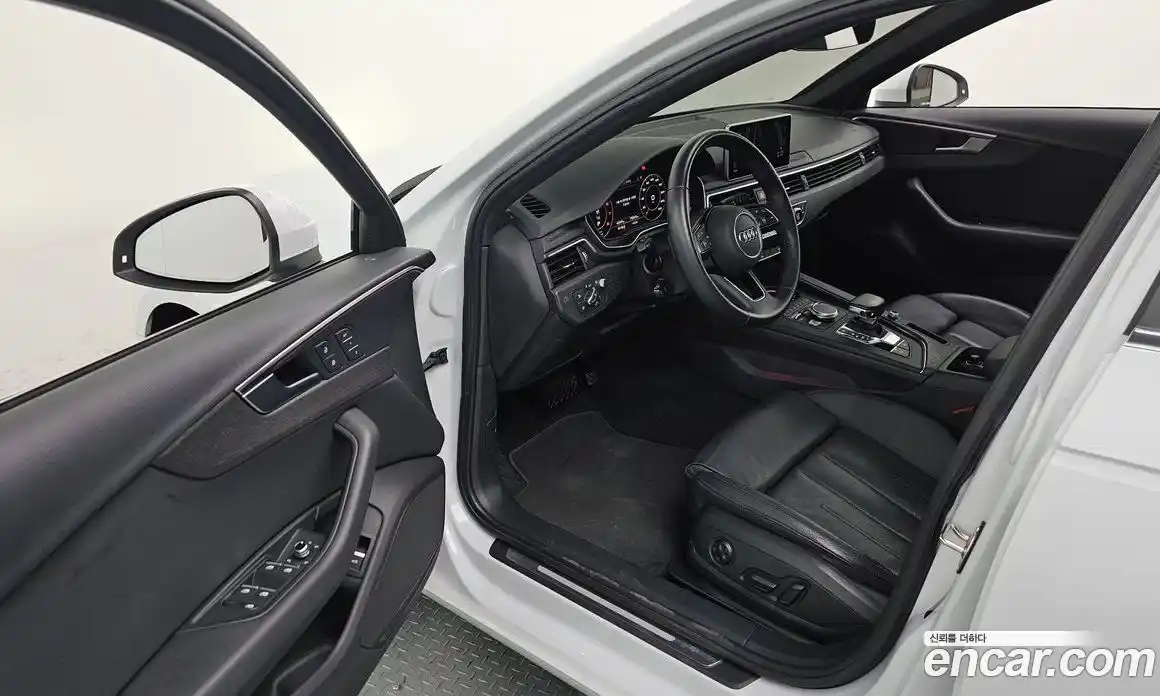 Audi A4 2019 2.0 Автомат в Москве № 343388, фото 16