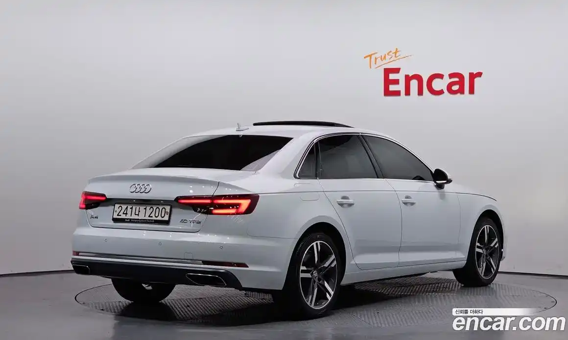 Audi A4 2019 2.0 Автомат в Москве № 343388, фото 17