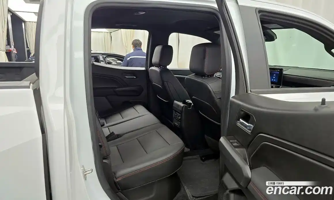 Chevrolet Colorado 2023 2.7 Автомат в Москве № 37675, фото 14