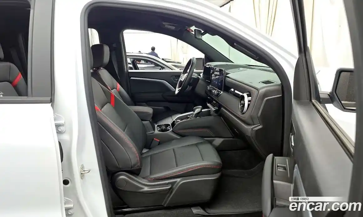 Chevrolet Colorado 2023 2.7 Автомат в Москве № 37675, фото 20