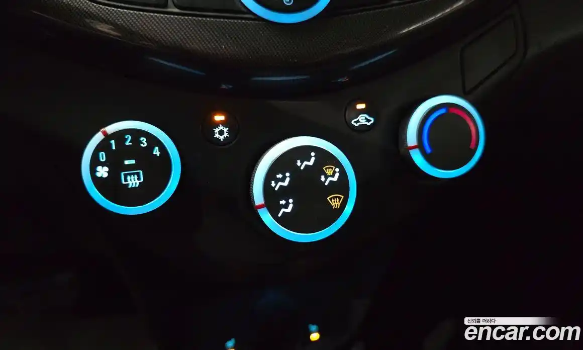 Chevrolet Spark 2014 1.0 Автомат в Москве № 40540, фото 20