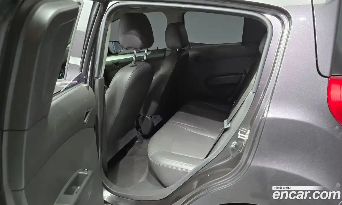 Chevrolet Spark 2014 1.0 Автомат в Москве № 40540, фото 3