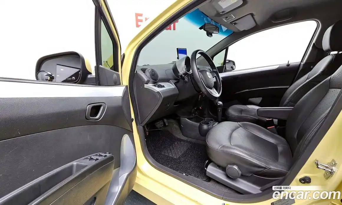 Chevrolet Spark 2013 1.0 Автомат в Москве № 41839, фото 12