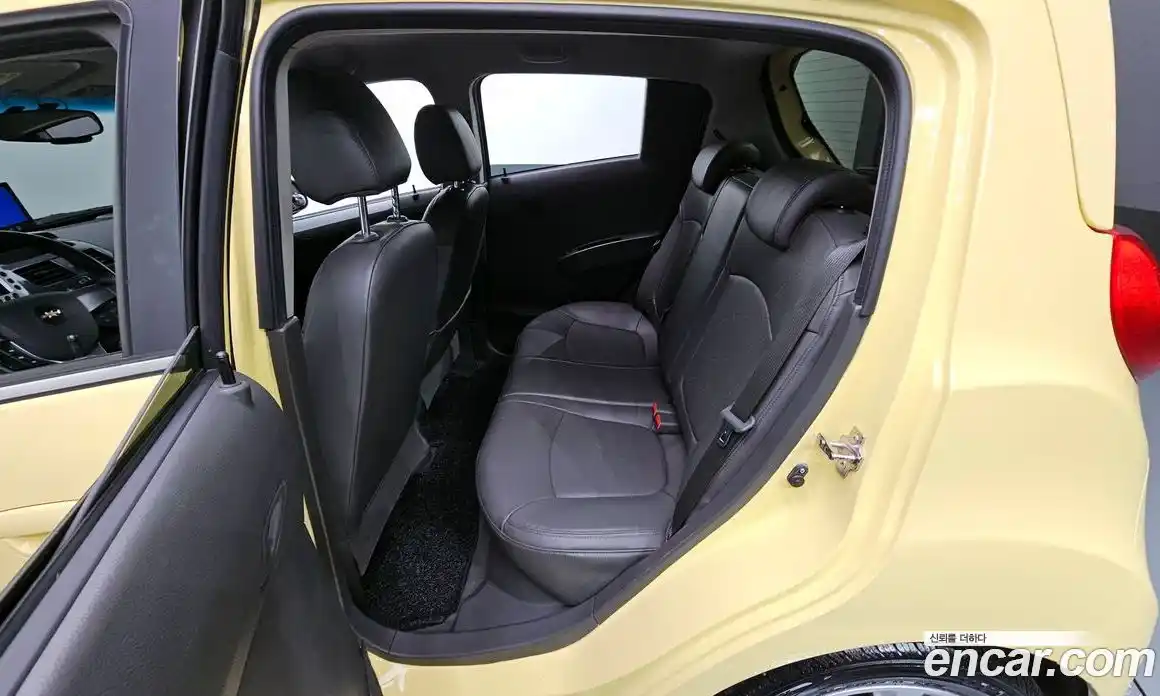 Chevrolet Spark 2013 1.0 Автомат в Москве № 41839, фото 14