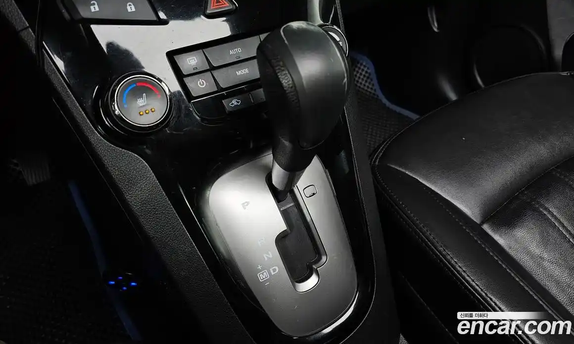 Chevrolet Orlando 2012 2.0 Автомат в Москве № 42380, фото 10