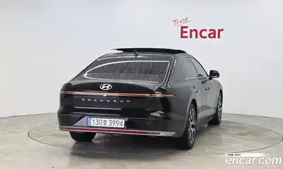 Hyundai Grandeur 2023 1.6 Автомат в Москве № 42753, миниатюра 2