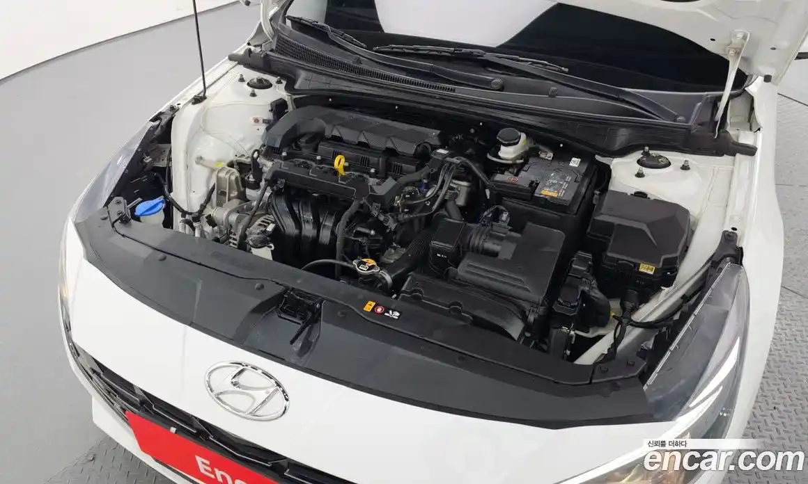 Hyundai Avante 2023 1.6 Автомат в Москве № 43939, фото 17