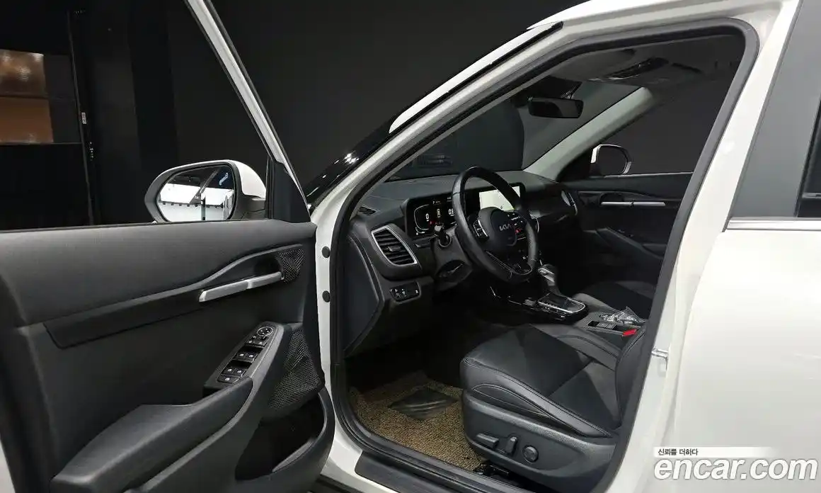 Kia Seltos 2023 1.6 Автомат в Москве № 4456, фото 20