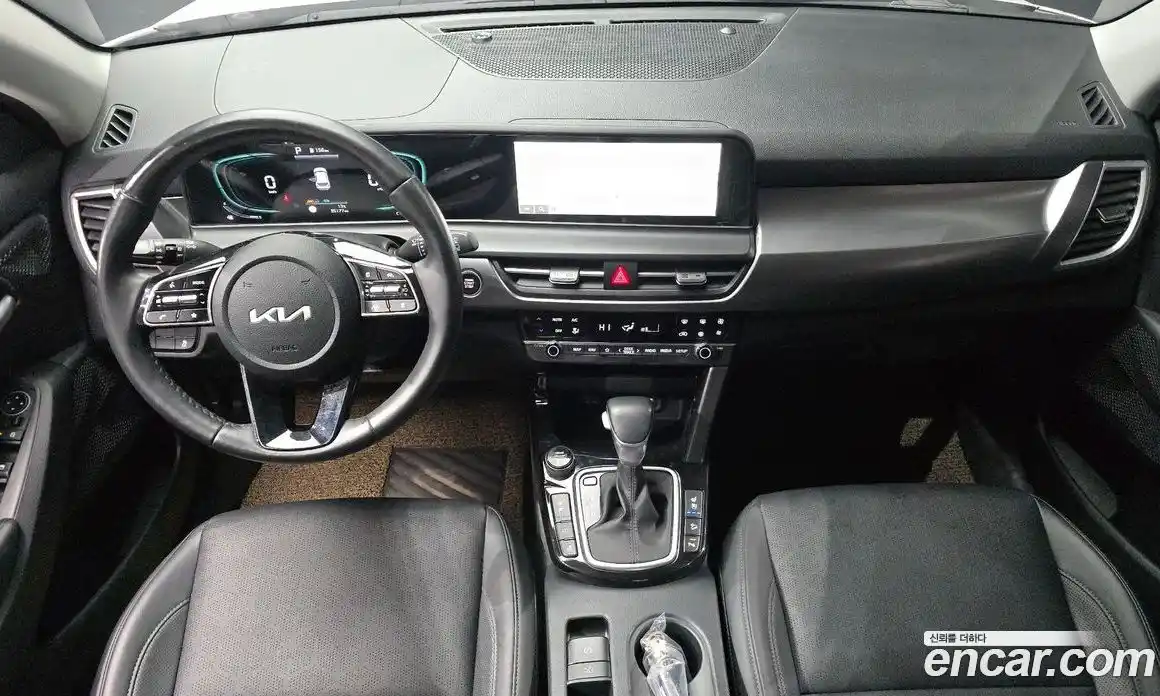 Kia Seltos 2023 1.6 Автомат в Москве № 4456, фото 4