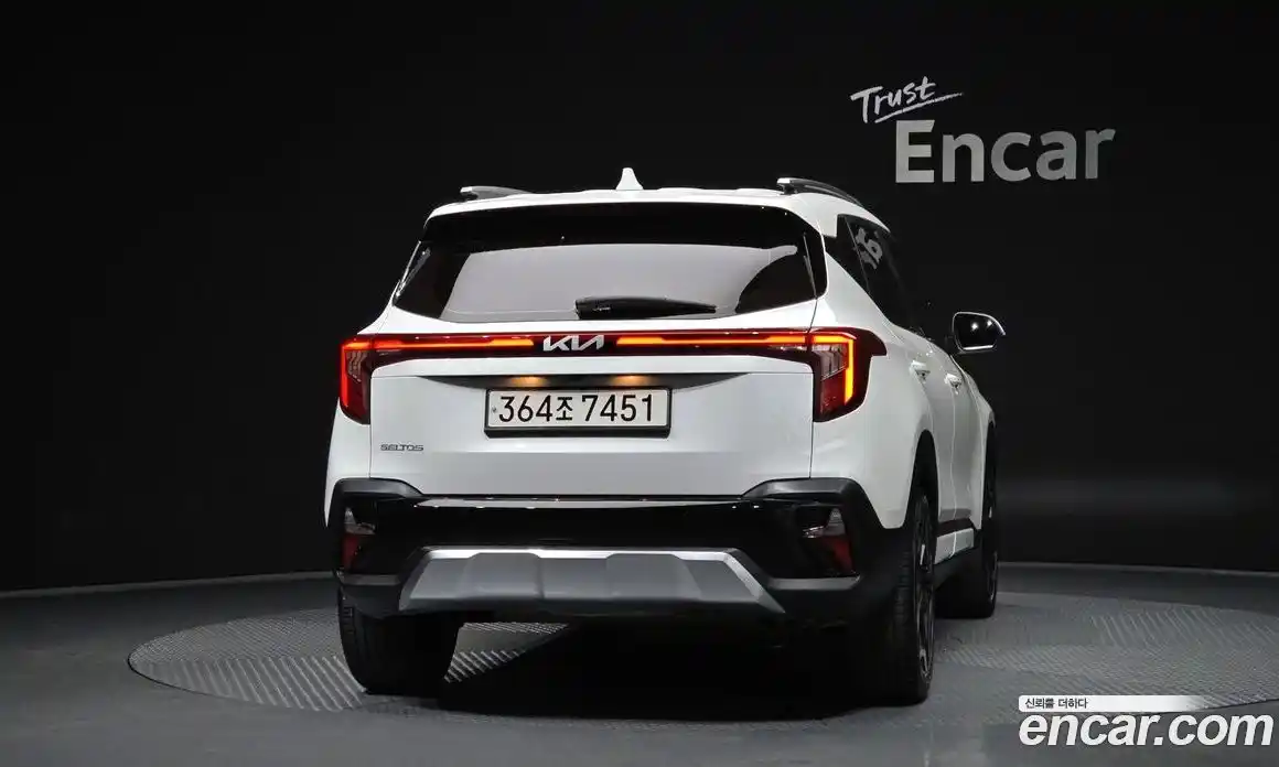 Kia Seltos 2023 1.6 Автомат в Москве № 4456, фото 5