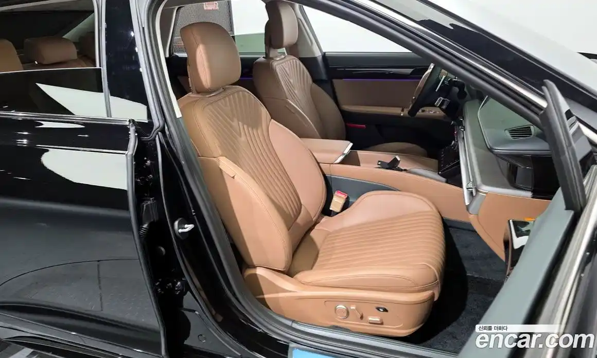 Hyundai Grandeur 2025 1.6 Автомат в Москве № 45848, фото 16