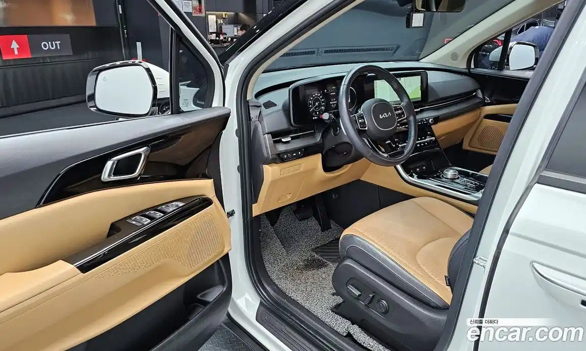 Kia Canival 2023 2.2 Автомат в Москве № 51638, фото 13