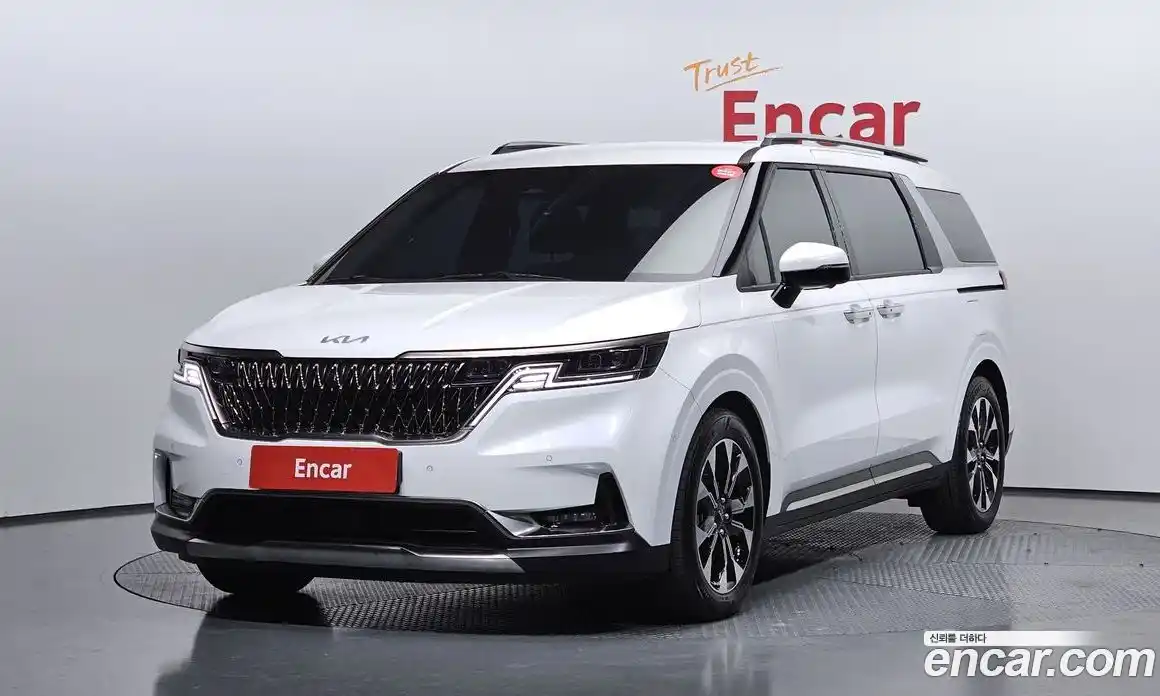 Kia Canival 2023 2.2 Автомат в Москве № 51638, фото 16