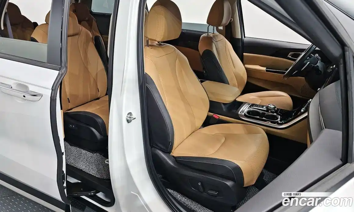 Kia Canival 2023 2.2 Автомат в Москве № 51638, фото 19