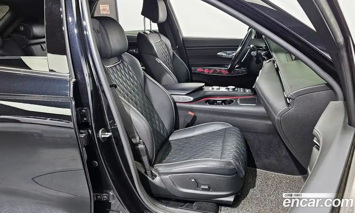 Genesis GV70 2022 2.5 Автомат в Москве № 57757, фото 14