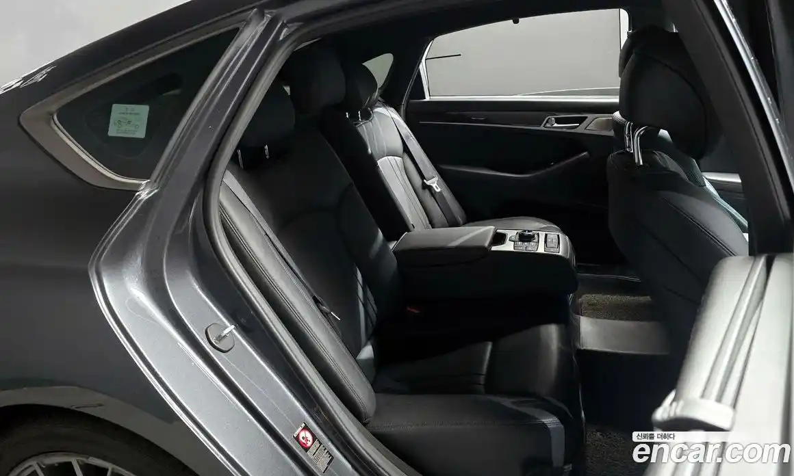 Genesis G80 2018 3.3 Автомат в Москве № 58067, фото 16