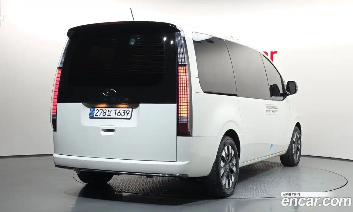 Hyundai Staria 2022 2.2 Автомат в Москве № 86701, фото 16