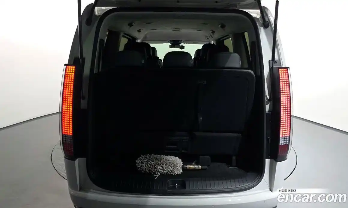 Hyundai Staria 2022 2.2 Автомат в Москве № 86701, фото 3