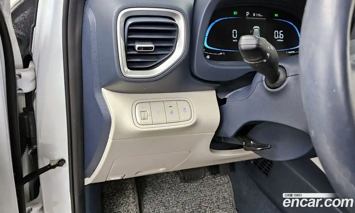 Hyundai Venue 2023 1.6 Автомат в Москве № 9807, фото 11