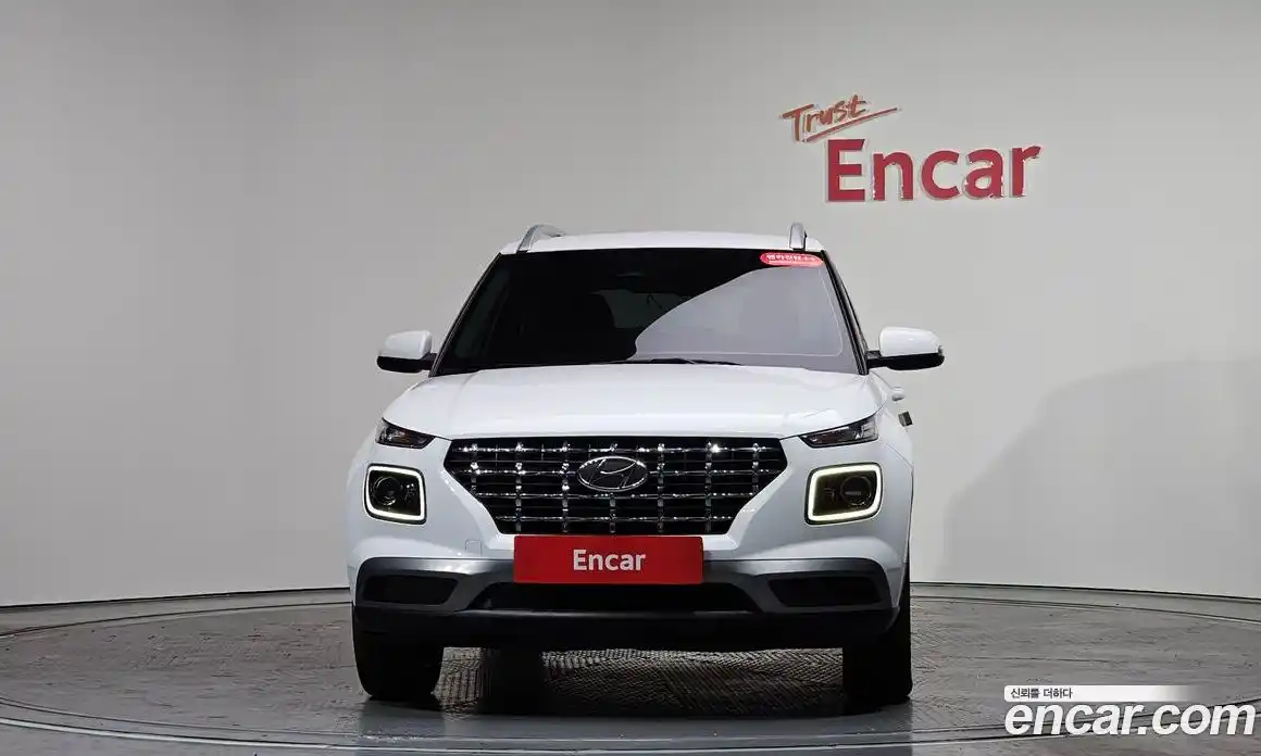 Hyundai Venue 2023 1.6 Автомат в Москве № 9807, фото 7