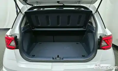 Hyundai Venue 2023 1.6 Автомат в Москве № 9807, миниатюра 9