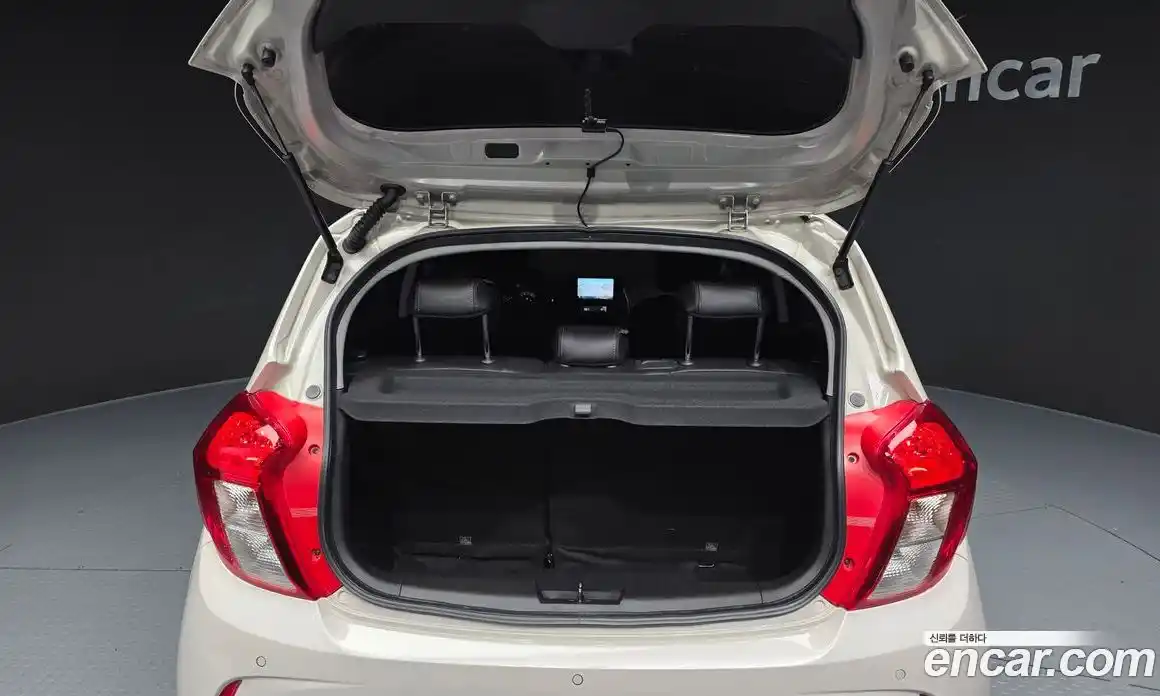 Chevrolet Spark 2016 1.0 Автомат в Москве № 100111, фото 11